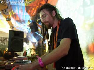 Slackbaba (Jonathan Smith) in the Liquid Records space at the Twisted Records Label Party. London, Great Britain. © 2006 Photographicon