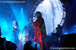 Raja Ram  performs on flute with Shpongle at Shpongle Live in Concert. London, Great Britain. © 2008 Photographicon