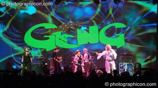 Miquette Giraudy, Steve Hillage, Chris Taylor, Gilli Smyth, Mike Howlett, and Daevid Allen of Planet Gong perform at the Kentish Town Forum with visual projections by ColourSound. London, Great Britain. © 2009 Photographicon