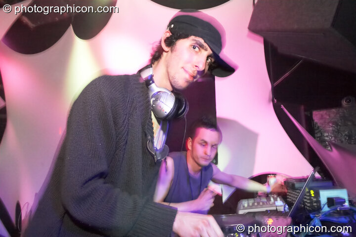 Zak Norman ((Blood Tribe, UK) DJ's on the Events4Change / Nu-School Hippies stage at The Synergy Project. London, Great Britain. © 2008 Photographicon