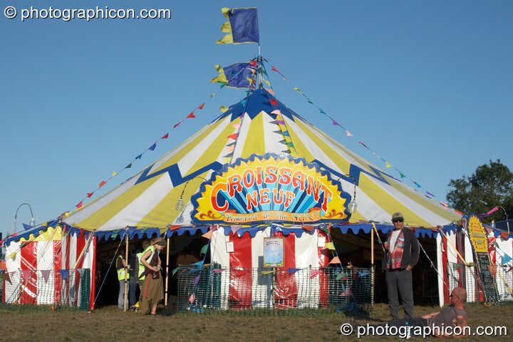The Croissant Neuf circus tent at Big Green Gathering 2007. Burrington, Cheddar, Great Britain. © 2007 Photographicon