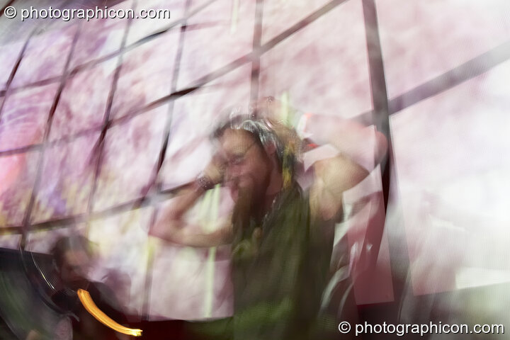 Slackbaba (Jonathan Smith - Liquid Records) performs with a visual installation backdrop by The Pixel Addicts on the Liquid Stage at Glade Festival 2007. Aldermaston, Great Britain. © 2007 Photographicon
