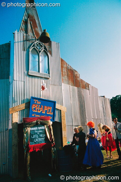 The Chapel of Love or Loathe in the Lost Vagueness field at Glastonbury Festival 2003. Pilton, Great Britain. © 2003 Photographicon