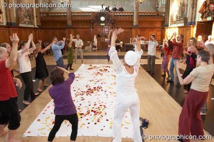 Kate McKenzie sits leads a dance circle at the London Festival of Tantra 2008. Great Britain. © 2008 Photographicon