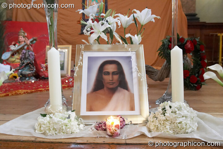 Babaji shrine at London Festival of Tantra 2009. Great Britain. © 2009 Photographicon