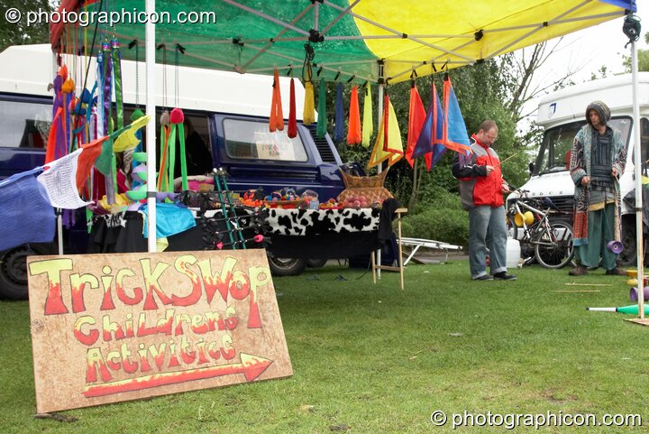 The Trick Swop stall for exchanging circus skills at Kingston Green Fair 2007. Kingston upon Thames, Great Britain. © 2007 Photographicon