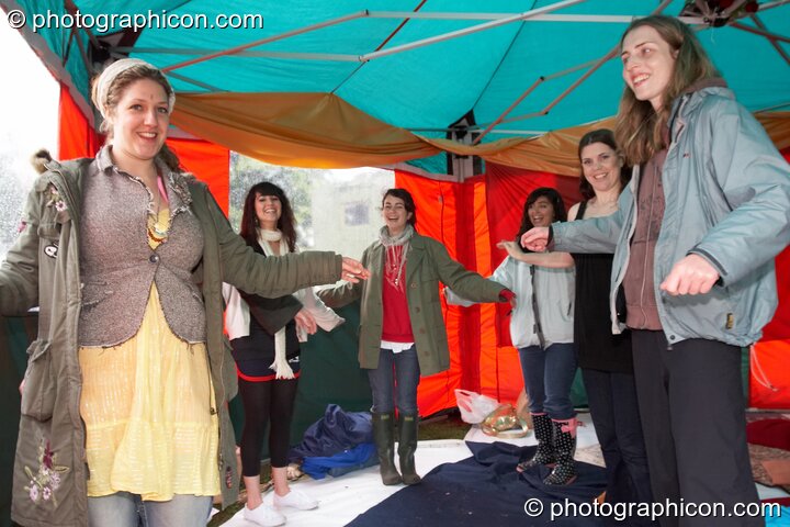 Sarah leads a devotional dance workshop in the Goddess Temple at Kingston Green Fair 2007. Kingston upon Thames, Great Britain. © 2007 Photographicon