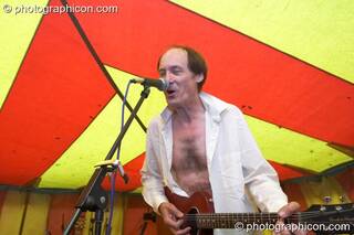 John Otway performs on the Tadpole Stage at Kingston Green Fair 2007. Kingston upon Thames, Great Britain. © 2007 Photographicon
