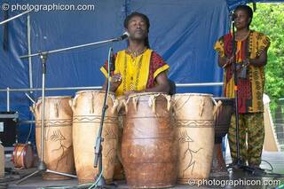 Kakatsitsi on the main stage at the London Green Lifestyle Show 2005. Great Britain. © 2005 Photographicon