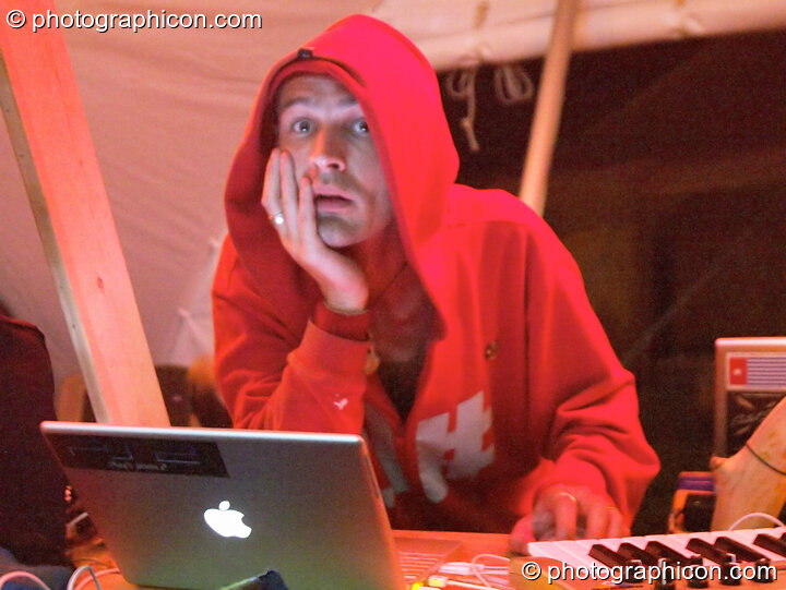 A VJ in the chillout tent at Wing Makers Solstice 2005. Launceston, Great Britain. © 2005 Photographicon
