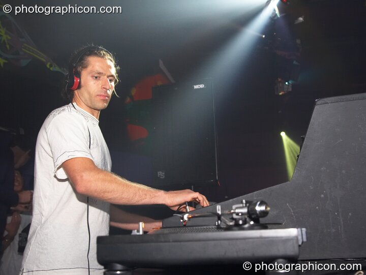 Jace Pendragon DJ's at Earthdance 2005. London, Great Britain. © 2005 Photographicon