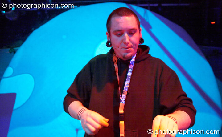 Evan Bluetech in the ID Spiral space at the Twisted Records Label Party. London, Great Britain. © 2006 Photographicon