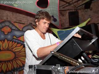 George Barker in the Backroom Beats at the Twisted Records Label Party. London, Great Britain. © 2006 Photographicon