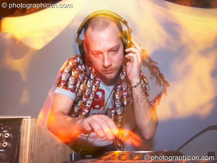 Buju DJing in the Echo System room at the Liquid Records party. London, Great Britain. © 2007 Photographicon