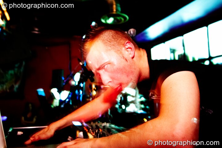 Subsource (Spin Out/Archangel^, UK) perform on the Main Stage with VJ projections by Inside-us-all at Future Music Vol. 1. London, Great Britain. © 2007 Photographicon