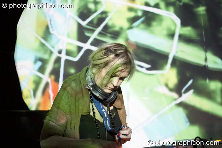 Annie Nightingale (Radio 1 Tour) DJs on the Archangel & Nu-school Hippies stage with visual projections by VJ Air / Inside-Us-All at Alpha Omega. London, Great Britain. © 2008 Photographicon