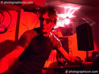 Merv Pepler of Eat Static performs live at the inSpiral Lounge in London. Great Britain. © 2009 Photographicon