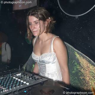 Gandolfi plays a DJ set in the Project Ozma space at the Synergy Project. London, Great Britain. © 2004 Photographicon