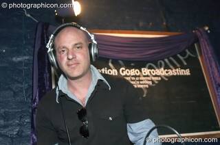 Carlo Rossi DJs at The Synergy Project. London, Great Britain. © 2005 Photographicon