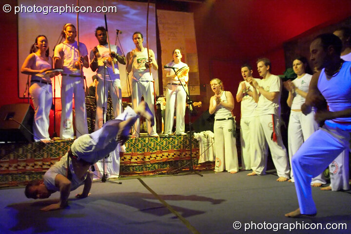 Capoeira Abolicao in the Synergy Centre space at The Synergy Project.at The Synergy Project. London, Great Britain. © 2006 Photographicon
