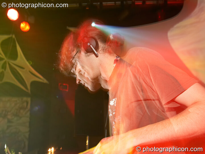 Snafu DJing in the Liquid Records / Inside-Us-All space at The Synergy Project. London, Great Britain. © 2006 Photographicon