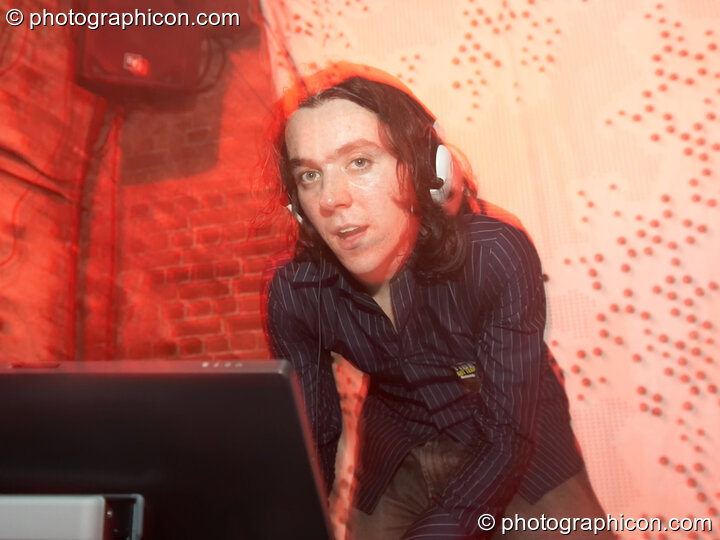 Disco Patrick on the EdensoundS stage at The Synergy Project. London, Great Britain. © 2006 Photographicon