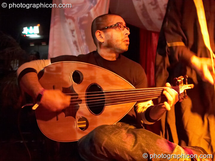 Taraweeh perform on the Silk Road Arts stage at The Synergy Project. London, Great Britain. © 2007 Photographicon