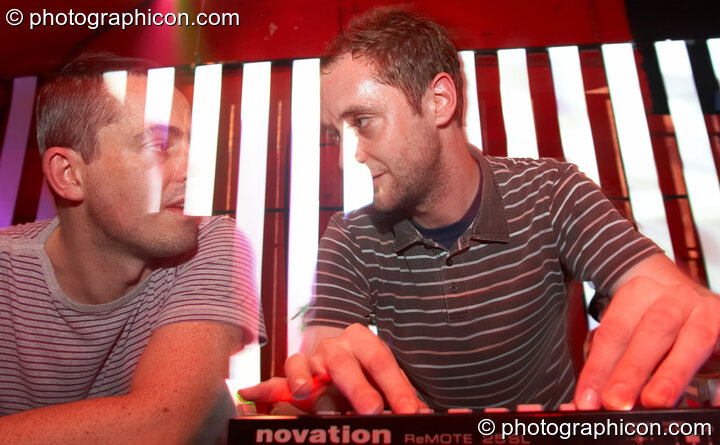 Various Production (XL Records) perform on the Square Roots stage with visual installations by Inside-Us-All at The Synergy Project. London, Great Britain. © 2007 Photographicon