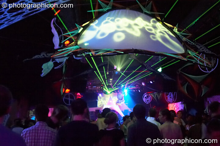 Lasers by ClubTek, projections by Psytwin, and Decor by Freakadelic Psycrafts in the Free-Spirit Records room at The Synergy Project. London, Great Britain. © 2007 Photographicon