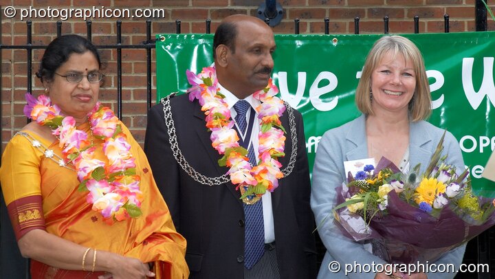 The Lady Mayoress, Councillor Yogan Yoganathan (The Worshipful Mayor of the Royal Borough of Kingston upon Thames), and artist Karen Parry at the opening of Save The World Club's Hundertwasser mosaic. Great Britain. © 2005 Photographicon
