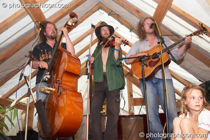 The Weird String Band playing on the Barn Gallery stage at Big Green Gathering 2006. Burrington, Cheddar, United Kingdom. © 2006 Photographicon