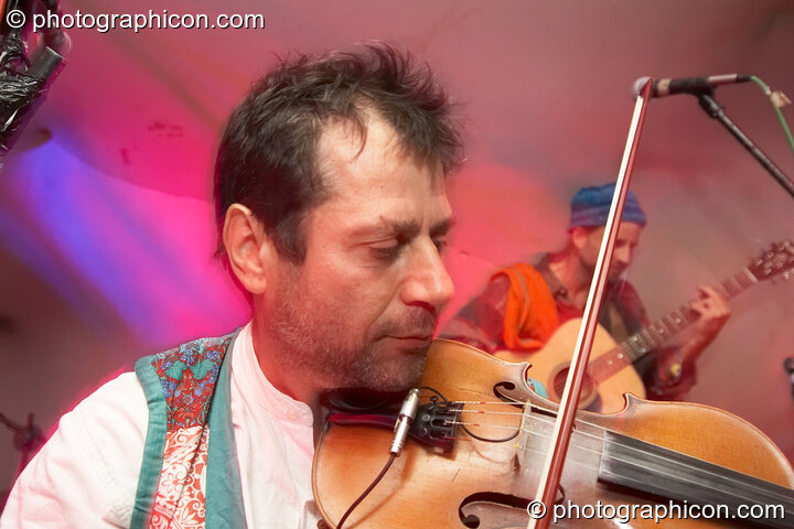Mike of Mike, Mike & Felix performs on the Small World Stage at Big Green Gathering 2007. Burrington, Cheddar, United Kingdom. © 2007 Photographicon