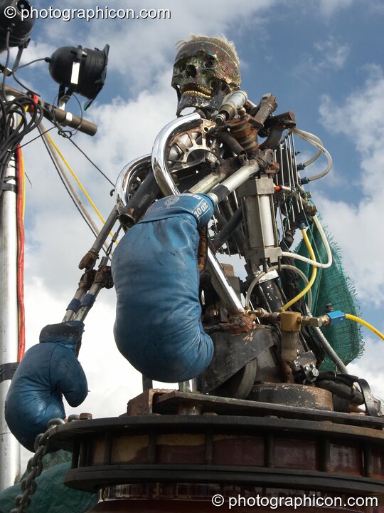 Mutoid Waste Company kinetic sculpture of a boxing skeleton in Trash City at Glastonbury Festival 2007. Pilton, United Kingdom. © 2007 Photographicon