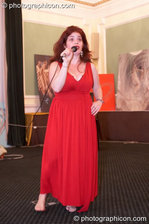Cate Mackenzie at the London Festival of Tantra 2008. London, United Kingdom. © 2008 Photographicon