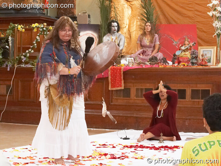 Theresa Mathews at London Festival of Tantra 2009. London, United Kingdom. © 2009 Photographicon