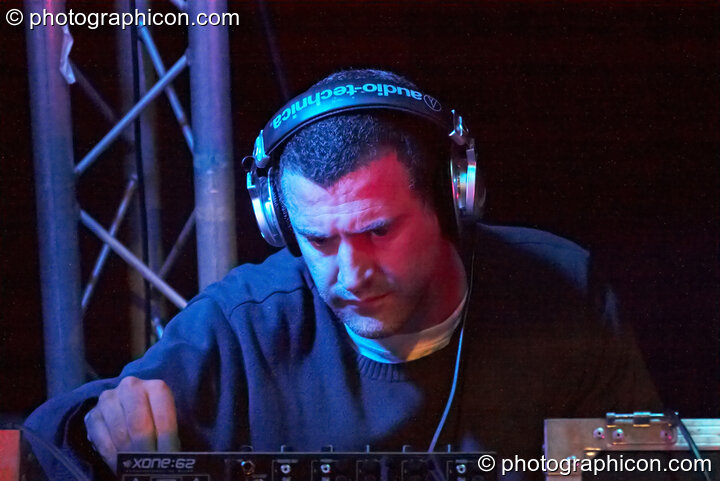 Ans DJs in the Waveform Dance Tent at Sunrise Celebration 2007. Yeovil, United Kingdom. © 2007 Photographicon
