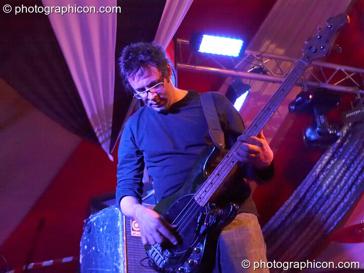 Chris Taylor of The Bays performs on the FishSeeksBicycle Undercover Stage at Sunrise Celebration 2007. Yeovil, United Kingdom. © 2007 Photographicon