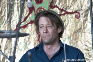 Kangaroo Moon playing on the World Music stage at Kingston Green Fair 2005. Kingston Upon Thames, United Kingdom. © 2005 Photographicon