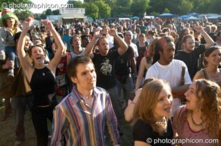 Crowd loving the World Music Stage at Kingston Green Fair 2005. Kingston Upon Thames, United Kingdom. © 2005 Photographicon