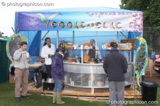 The Veggiedlic cafe at Kingston Green Fair 2007. Kingston upon Thames, United Kingdom. © 2007 Photographicon