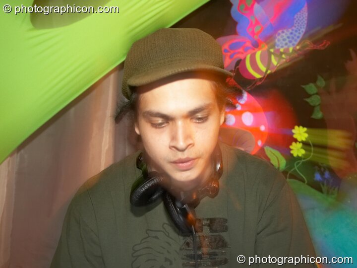 Nagual Sound Experiment playing live in the Funky Beats Chillout at Chrysalid. London, United Kingdom. © 2006 Photographicon