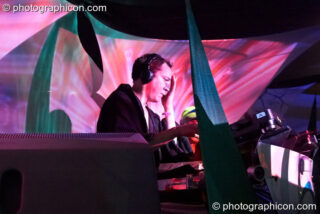 Simon Posford of Shpongle DJing on the IDSpiral stage at the Twisted Records 10th Birthday Party. London, United Kingdom. © 2006 Photographicon