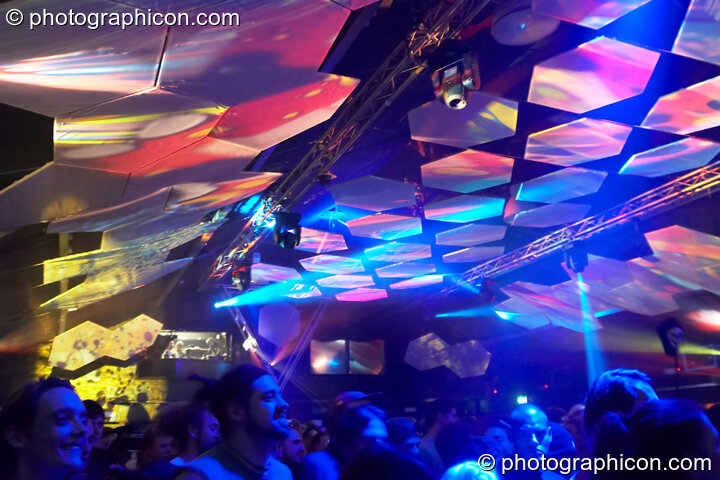 The main room at the Twisted Records 10th Birthday Party featuring hexagonal screens and projections by Inside-Us-All. London, United Kingdom. © 2006 Photographicon