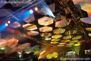 The main room at the Twisted Records 10th Birthday Party featuring hexagonal screens and projections by Inside-Us-All. London, United Kingdom. © 2006 Photographicon