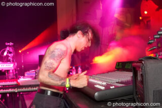 Merv Pepler of Eat Static performs on the Main Stage at the Twisted Records concert. London, United Kingdom. © 2007 Photographicon