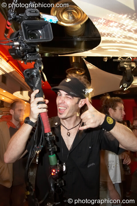 Bruce Selkirk and his video camera at Future Music Vol. 1. London, United Kingdom. © 2007 Photographicon