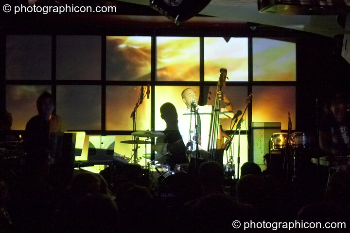 Subsource (Spin Out/Archangel^, UK) perform on the Main Stage with VJ projections by Inside-us-all at Future Music Vol. 1. London, United Kingdom. © 2007 Photographicon