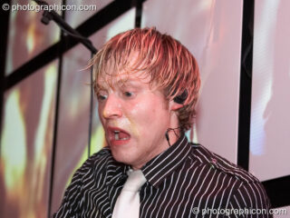 Subsource (Spin Out/Archangel^, UK) perform on the Main Stage with VJ projections by Inside-us-all at Future Music Vol. 1. London, United Kingdom. © 2007 Photographicon