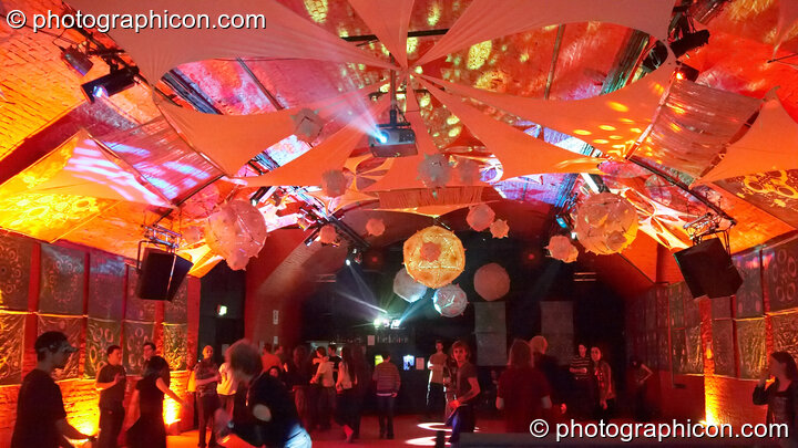 Decor by Fluffy Mafia in the Further Project & Crystal Yamantaca room at Alpha Omega. London, United Kingdom. © 2008 Photographicon