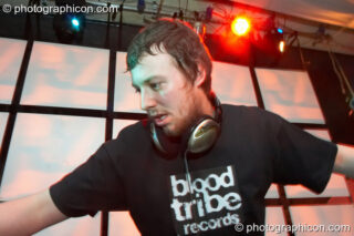 Neek (Blood Tribe/Shawskank) DJs on the Square Roots & Blood Tribe stage with visual installation by Inside-Us-All at Alpha Omega. London, United Kingdom. © 2008 Photographicon